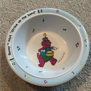 Barney Vintage 1992 'Strike Up the Band' Children's Bowl - Pink & White
